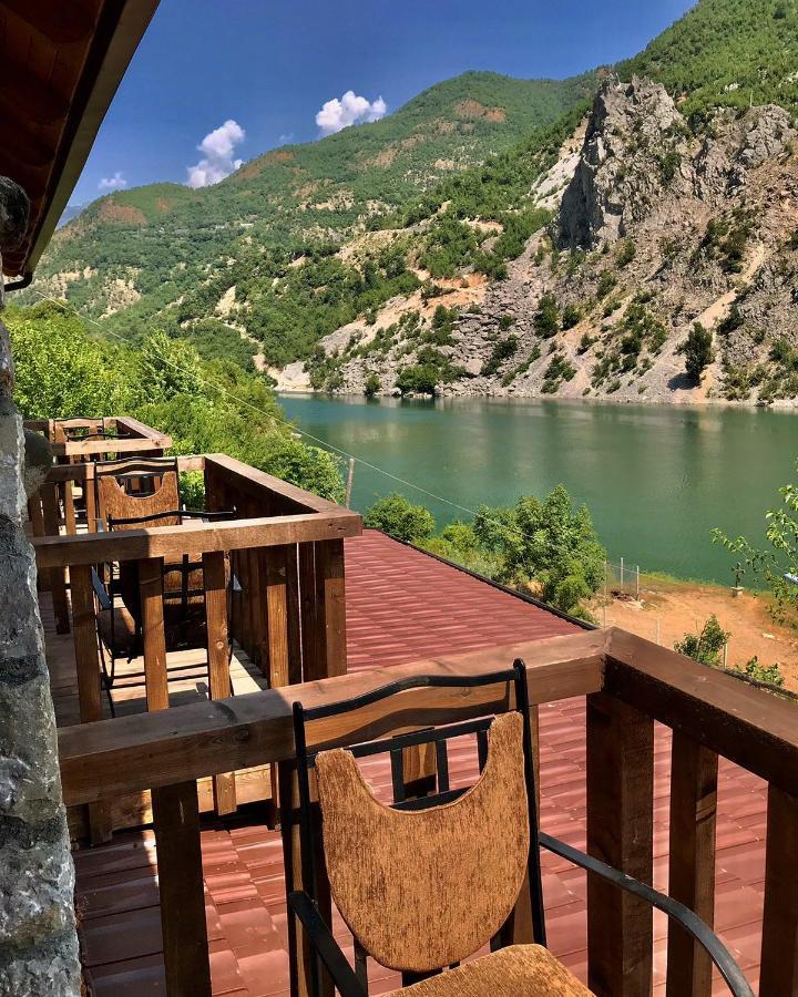 Guest House Aprripe Guri Firza Exteriér fotografie
