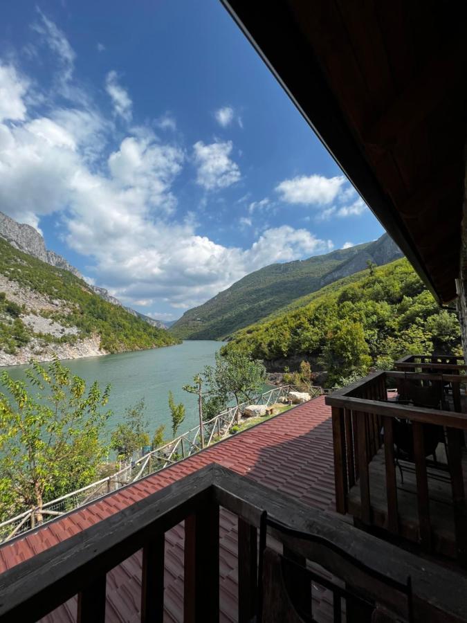 Guest House Aprripe Guri Firza Exteriér fotografie